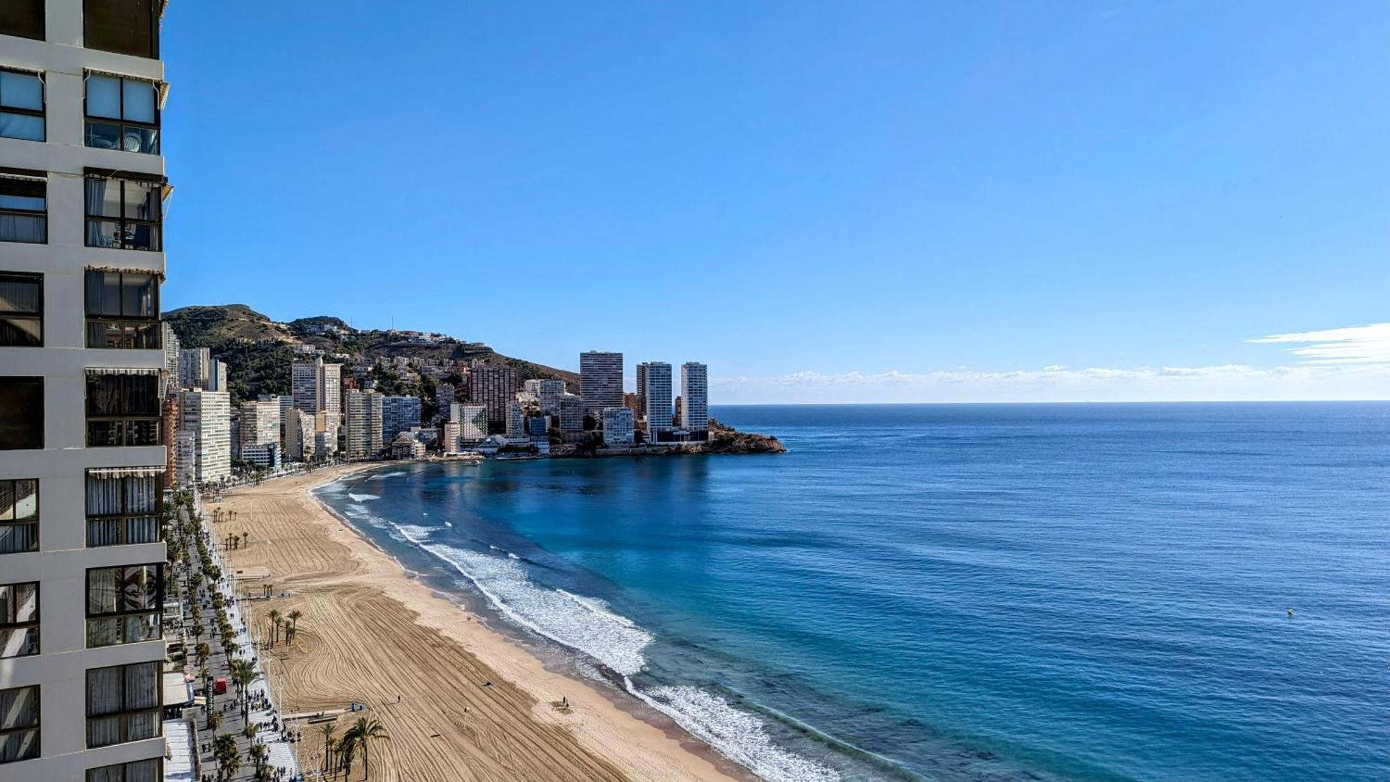 Las Arenas Sea Front Apartments Benidorm Buitenkant foto
