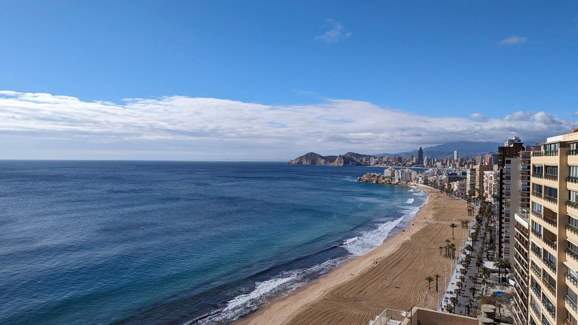 Las Arenas Sea Front Apartments Benidorm Buitenkant foto