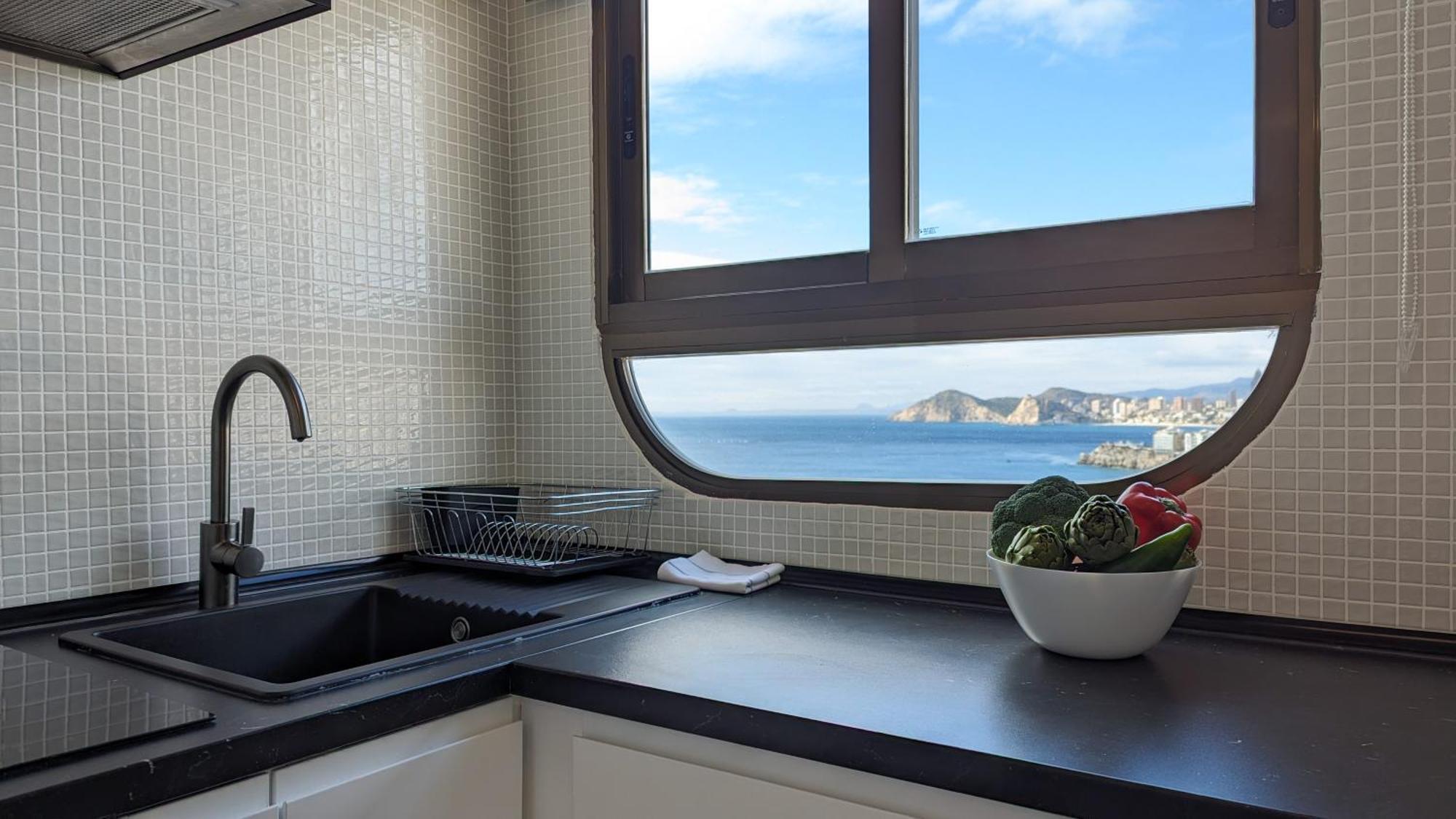 Las Arenas Sea Front Apartments Benidorm Buitenkant foto