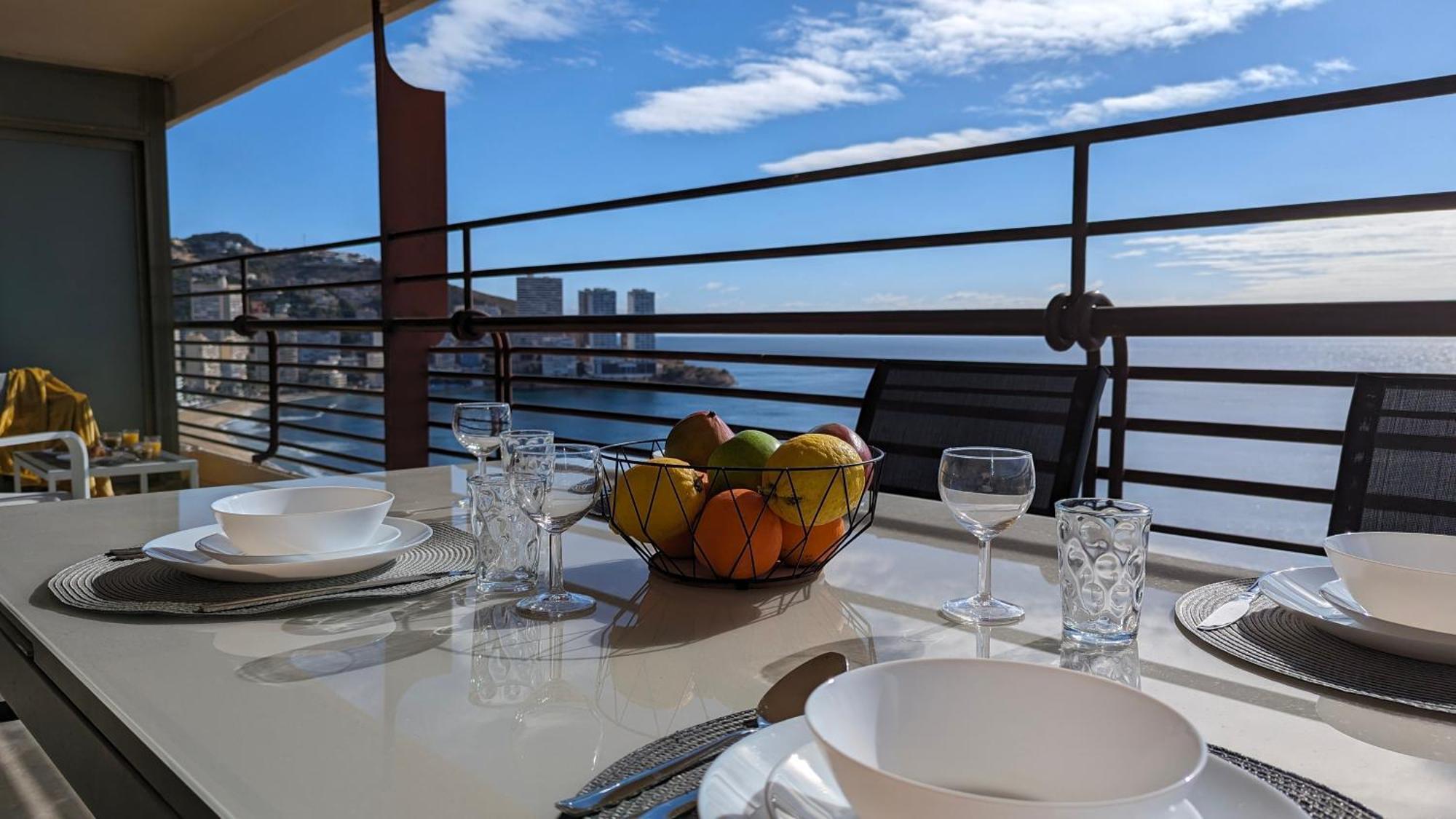 Las Arenas Sea Front Apartments Benidorm Buitenkant foto